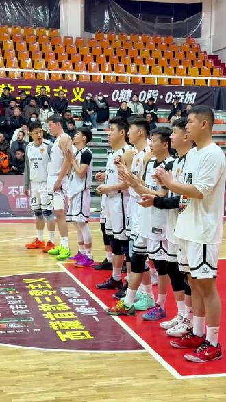 青海扎巴杯篮球邀请赛#甘肃黄河ACE #上场就要全力以赴 #球场是青春和热血的具象化 #对篮球的热爱不分年龄 #体育精神