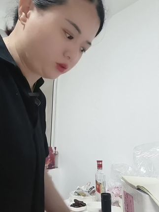 大嘴鳄火山石烤肠,现在搞活动了,这次力度特别大,孩子们放暑假了,屯家里,吃起来特别方便,真心推荐#好物推荐🔥