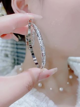 满锆时尚气质显白精美闪闪发光耳圈#耳圈#耳圈女#爆款耳圈#网红饰品