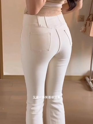 #微喇裤 #牛仔裤#微喇牛仔裤#提臀裤#长裤  弹力提臀排扣微喇牛仔裤女2025早秋新款高腰紧身显瘦长腿气质长裤@DOU+小助手