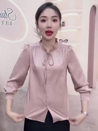 秋季上新木耳边系带领优雅气质女人味气质显瘦设计感长袖衬衫#谁穿谁好看系列 #洋气减龄 #衬衫 #穿出高级感 #早秋新品