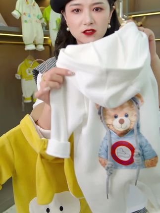 【咪】新款宝宝婴幼儿春秋款单层洋气卡通后背小熊长袖连帽哈衣婴儿#潮童穿搭 #高品质童装 #春秋新款 #童装搭配 #每日童装搭分享