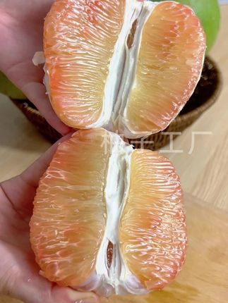 孕期也可以放心吃的水果!泰国红柚爆汁甜,胎宝宝也爱这口清爽呀!#水果 #柚子 #泰国翡翠柚