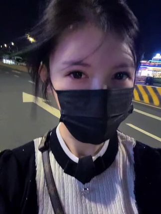 我就喜欢你嫉妒我,像狗一样到处打听我,议论我,贬低我,然后羡慕我。#澳门没有朋友#你自己什么人你心里清楚