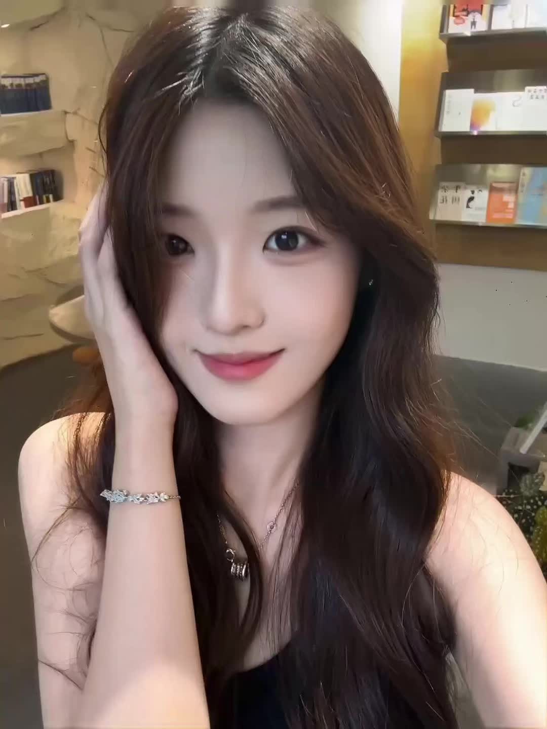 不拥有就不会失去#温柔可爱#FANCI范琦紫藤花 #范琦手链 #恋爱戴范琦