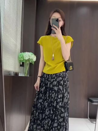 印花半身裙 时尚减龄#穿搭我是认真的
