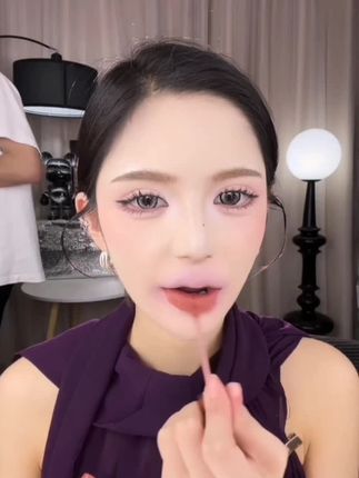 #酵色 #琥珀贝壳唇釉 #哑光唇釉 哑光镜面显白裸色丝滑经典气质唇泥