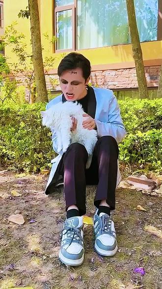 不按套路出牌! #每天一笑忘记烦恼 #歪果仁真会玩#老外恶搞#搞笑配音#搞笑视频@抖音热点 @抖音小助手