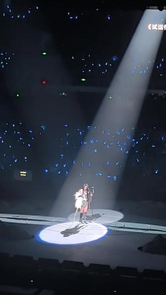 新歌 试运行 首唱!好听!#新歌上线 #陈粒新歌首唱 #试运行 #陈粒 #演唱会