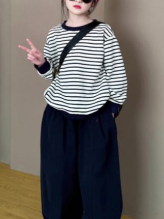 #韩版穿搭 #保暖又好看 #女童穿搭 #生女儿就要这样穿 #套装