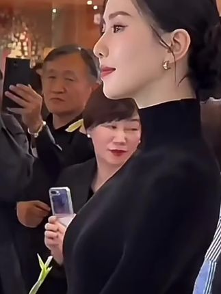 #上热门 恒源祥正品秋冬刘诗诗同款女士羊绒衫时尚内搭黑色毛衣修身打底衫,高端大气上档次,时尚搭配,女神必备!#恒源祥羊绒衫
