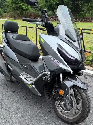 光阳H150新款坐垫亲测好用,比原车舒适太多了,放得下全盔就很赞。#光阳racingh150 #摩托车 #爱机车爱生活