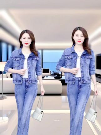 牛仔套装女春秋气质显瘦高腰喇叭裤套装时尚休闲韩版长袖洋气上衣#牛仔套装 #休闲显瘦 #面料柔软舒适 #谁穿谁好看 #女装穿搭 @DOU+小助手