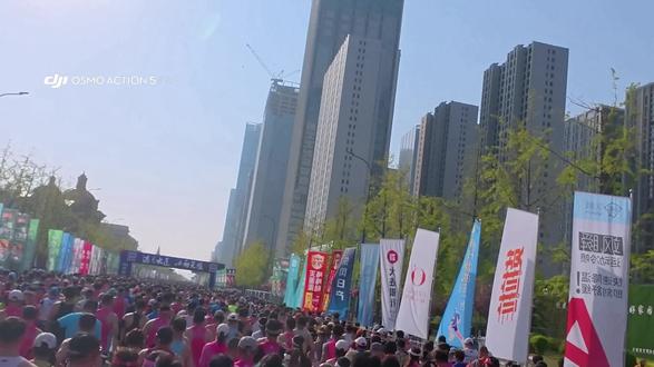 2026.4.26 记录生活 心怀敬畏 跑步十几年收获个人首马。3小时52分完赛 #大连马拉松 让人刻骨铭心的比赛 痛并快乐着 继续努力