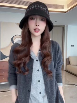 韩系洋气宽松慵懒风假两件针织衫+百搭高腰休闲裤#休闲穿搭 #韩系穿搭 #减龄气质 #气质范 #简约休闲风