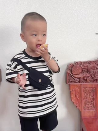 给儿子这样穿帅气又可爱~#萌娃穿搭#夏季新款#人类幼崽又奶又酷穿搭#回头率爆棚