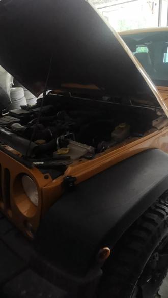 牧马人机油压力传感器这个故障码秒杀#修车我们是认真的 #抖音记录修理工的日常 #汽车保养与维修 #专业维修保养