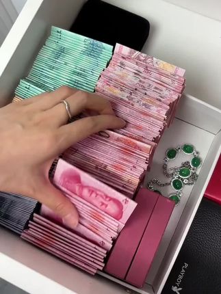 #存钱 #我就喜欢这个 #我要开始存钱了 #人民币呀人民币 #何以解忧唯有暴富