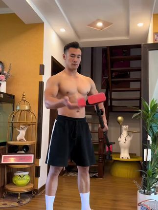单杆室内家用成人吊杆家庭门上健身器材墙引体向上单杠免打孔儿童#健身单杠 #免打孔单杠 #居家锻炼
