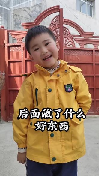 今天分享我的新玩具,黏土娃娃,我感觉她像我妈妈👩🏻#上热门🔥 #可爱萌娃 #亲子 #成长 #黏土手工