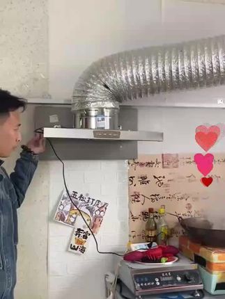 简易抽油烟机可以安排了!!!#生活小妙招  #超便宜超划算   #装修   #内容过于真实  #农村生活