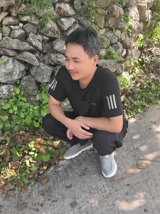 感谢官方给了这个平台🙏感谢所有家人们一路的支持和陪伴一首非常好听的歌曲,送给所有家人们