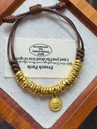 时尚百搭黄金吊坠,提升你的气质魅力! 想让生活更美好?这款寓意美好的饰品别错过!#珠宝首饰#黄金首饰#黄金吊坠#黄金项链#礼物