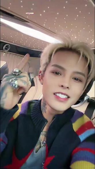 震撼来袭,锁定本周日25号下午两点,首发!首发!首发!更有惊喜礼物,优惠劵,演唱会门票!#殷世航 #增高鞋 #殷世航增高鞋 #猎谷