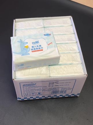 #怡飘柔纸巾 终于出这种大包的了,原生木浆加了保湿因子,摸起来软软的,新生儿都可以放心用!#母婴好物 #宝妈推荐 #婴儿柔纸巾 #柔纸巾