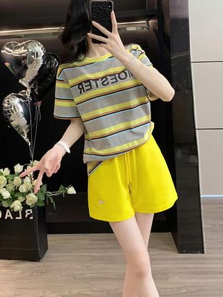 #夏季穿搭 #短袖t恤 #夏天该有的样子