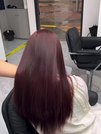 使用雪妃诺洗发水之后。效果就是柔顺.丝滑。 #为了生活努力拼搏 #雪妃诺洗发水 