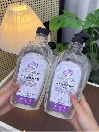 姐妹们!咱女孩子的贴身衣物可太重要啦,必须得用专用的内衣清洗液呀!好好爱自己这件事,可不能马虎~都给我重视起来!#内衣洗衣液#洗护好物 #洗护 #超便宜超划算