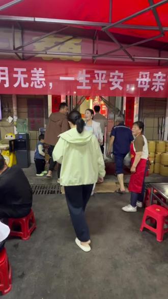小小心意,不成敬意!在这个特别的日子里,愿所有的妈妈们,都幸福平安!