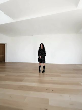 时尚复古碎花连衣裙女秋季2025新款v领长袖显瘦休闲收腰气质裙子