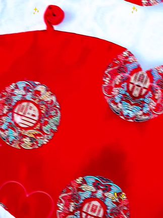 #原创视频 每天坚持出场,只为你刚好需要的时候能找到我 宝宝肚兜 高端锦缎面料,纯棉内里 给宝宝一个清凉舒适的夏天#源头实力厂家 #好货推荐