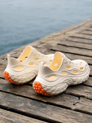 红豆防臭溯溪洞洞鞋男款夏季外穿透气休闲20 25新款厚底沙滩凉鞋男