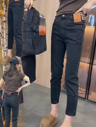 #牛仔裤 #简约大气 #牛仔裤穿搭 #显高显瘦 #秒变大长腿
