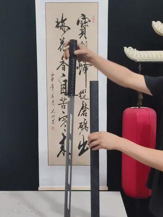#传承文化 #宝剑 #摆件 #刀剑 #手工制作 一体成型高锰钢纯手工锻打唐刀居家装饰摆件未开刃