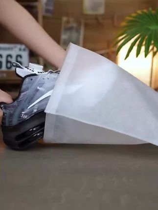 国庆出游的时候,穿上这双鞋,舒适透气又好看,真心推荐给大家!#秋季网面鞋 #透气舒适 #国庆出游 #男女同款 #跑步鞋