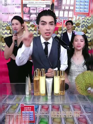 女人不想老的快,每天用一下它,这不是普通的水乳,是添加蜂皇浆的精华水乳!每天晚上洗完脸去涂它,早上起床皮肤又滑又亮,尤其是皮肤干、蜡黄没有光泽的越有效果。赶紧试试吧!#爱了爱了