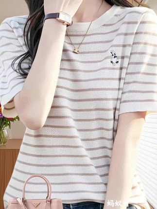 #女款针织短袖 #减龄气质 #夏季穿搭 #面料舒适透气 #中年女装