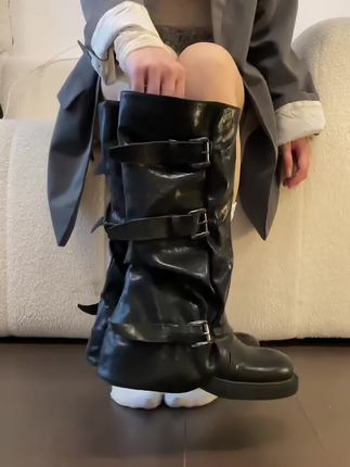 辣妹本命裤管靴!酷飒感拉满啦~#裤管靴 #靴子 #辣妹穿搭 #好鞋推荐 #ootd穿搭