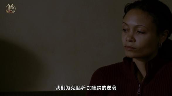 《当幸福来敲门》隐藏的残酷真相:那个“离开”的妻子,错了吗? 他的故事是励志圣经,
她的故事是轻描淡写的背景板📜
他带儿子绝地求生,成了伟大的父亲,
她连轴打工维持生计,成了 “绝情的妻子”。
星辰大海的梦想,从来都需要人托起泥泞深潭的现实。
#当幸福来敲门 #女性智慧 #人生感悟 #电影 #经典电影
原来我们歌颂了 20 年的逆袭,
背后是一个女人被沉默的人生…
