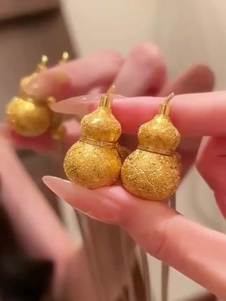 开合款【如意方珠】硬工艺爆闪香囊丝绒葫芦吊坠棕绳毛衣链配饰品#时尚饰品 #爱了爱了 #项链 #配饰