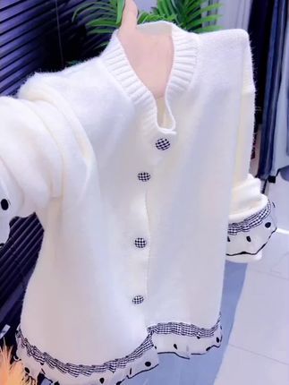 #针织衫 #新款 #毛衣控 #休闲减龄穿搭 #谁穿谁好看系列
