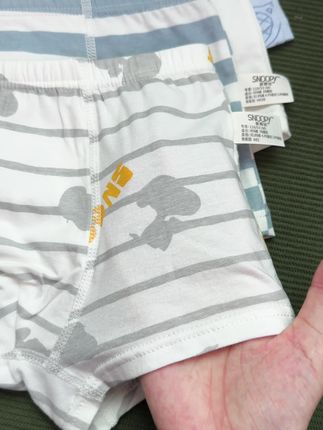 不要舍不得给孩子换内裤了,一定要勤洗勤更换,这款A类纯棉内裤轻薄透气,亲肤又细腻#纯棉 #面料柔软舒适 #爆款热卖中 #母婴好物 #贴身衣物