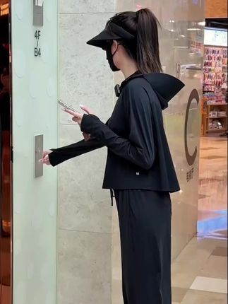 茉寻黑胶斗篷款防晒衣 #夏季穿搭 #茉寻高颜值防晒衣 #显瘦遮肉 #ootd穿搭 #防晒衫