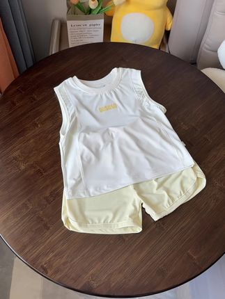 巨高品,冰冰凉凉的速干小套装,夏天穿太舒服了,我儿子穿上都不想脱下来,关键也才这个价,男宝女宝都能穿#高品质童装 #高级感穿搭 #潮童穿搭 #速干运动套装 #背心穿搭