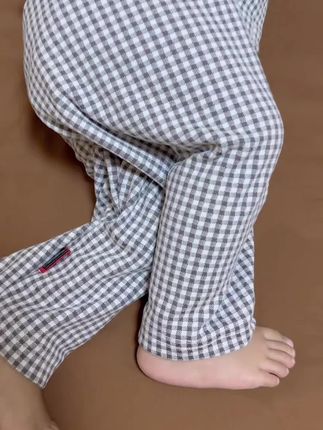 降温了,爱蹬被子的小孩一定要给他安排上这种睡衣家居服!!面料真的巨舒服,而且款式也很好看#萌娃搭配 #母婴好物 #宝妈分享 #宝宝睡衣 #儿童秋款睡衣