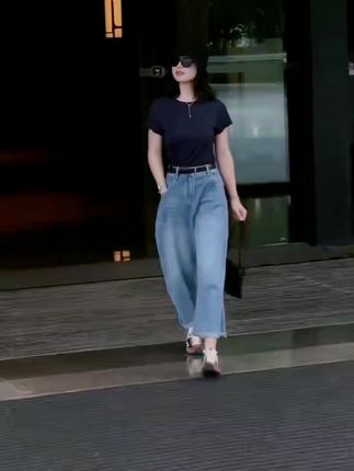 秋季小众高腰九分牛仔裤,梨形胖妹显瘦神器! #高腰阔腿裤 #梨形身材裤 #小众牛仔裤 #胖妹显瘦裤 #秋季牛仔裤